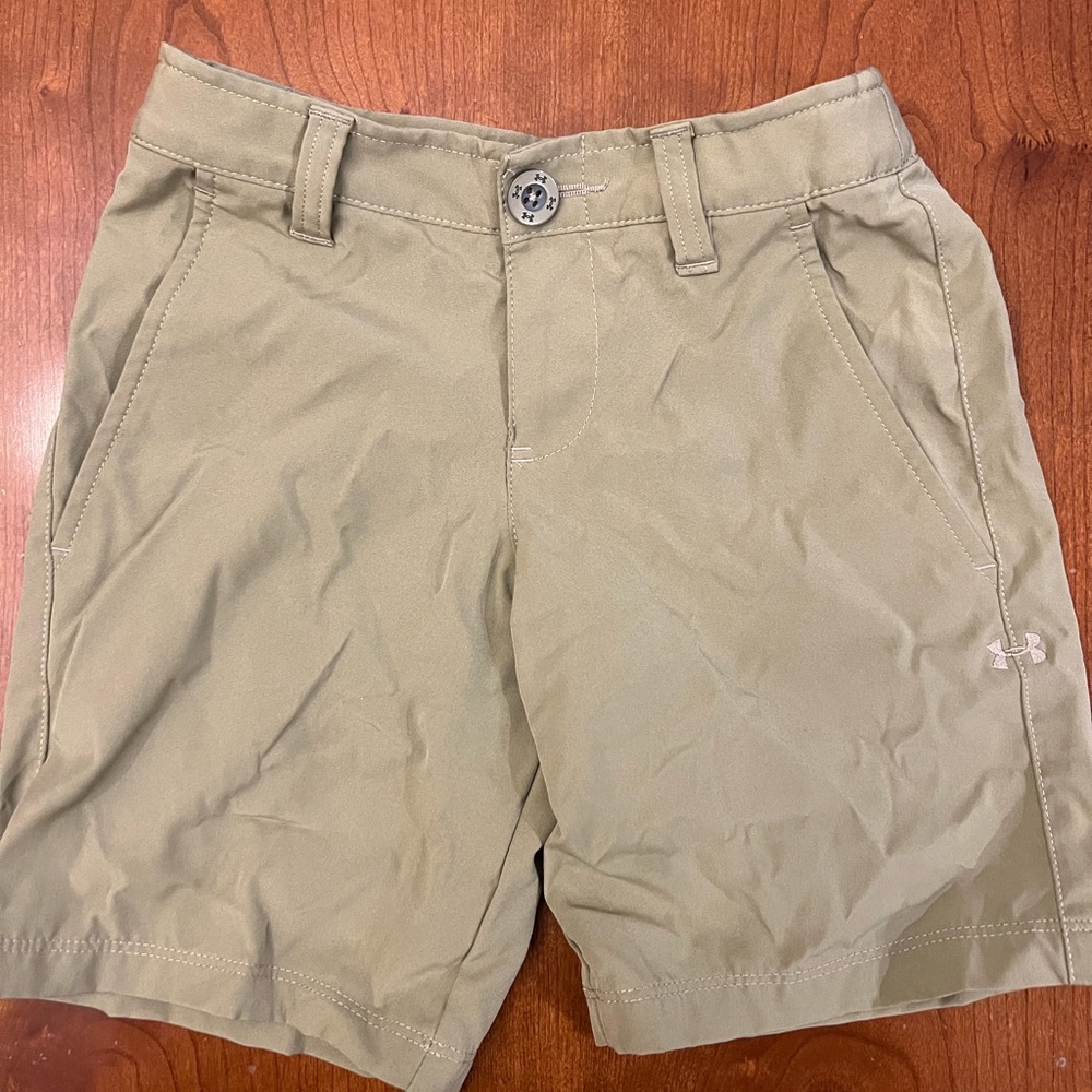 Boys UA shorts